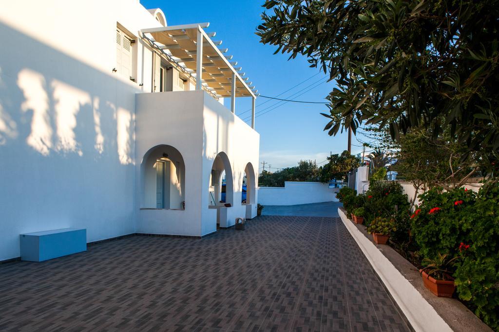 Luna Rossa Santorini Imerovígli Buitenkant foto
