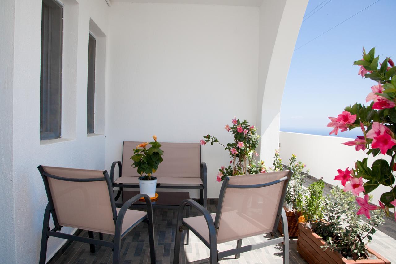 Luna Rossa Santorini Imerovígli Buitenkant foto
